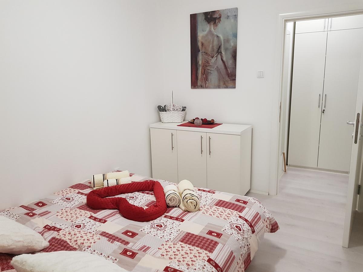 Apartment Gea 18 Novi Sad Exterior photo